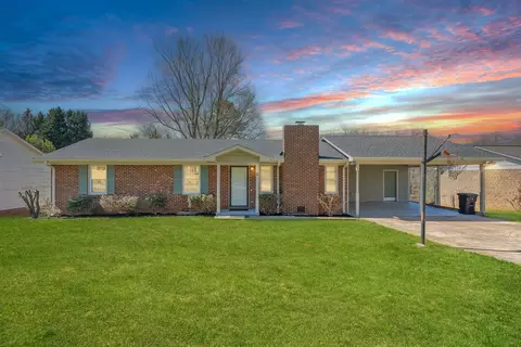 11 Willow Run Ter, Spartanburg, SC 29303