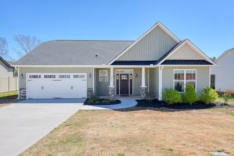702 E Osprey Ln, Cowpens, SC 29330