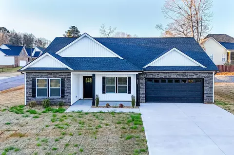 301 Limbwood Ct, Boiling Springs, SC 29316