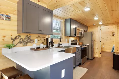 601 Bird Feather Ln, Seneca, SC 29672 photo 12