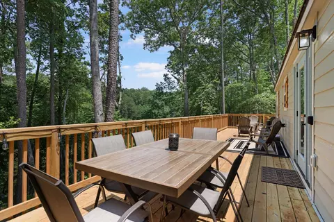 601 Bird Feather Ln, Seneca, SC 29672 photo 4