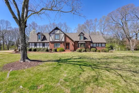 353 E Killarney Lk, Moore, SC 29369