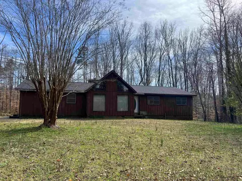 301 Shrine Clb, Gaffney, SC 29340