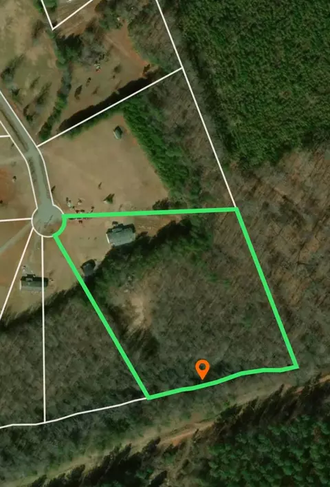 532 Seng Pao Dr, Campobello, SC 29322