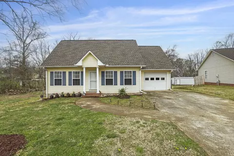 617 Diamond Valley Ct, Boiling Springs, SC 29316