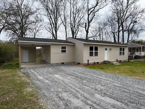 207 E Hillcrest Ave St, Union, SC 29379