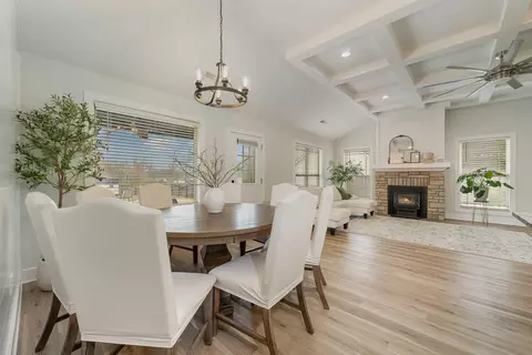 Dining - 435 Dickson Rd, Campobello, SC 29322 photo 2 of 3