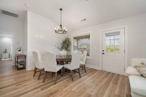 Dining - 435 Dickson Rd, Campobello, SC 29322 photo 3 of 3