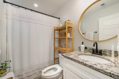 Bath - 435 Dickson Rd, Campobello, SC 29322 photo 1 of 3