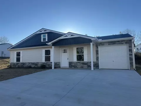 111 Beech Aly, Spartanburg, SC 29303