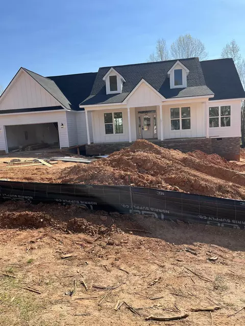 21 Greenbriar Ln, Woodruff, SC 29388
