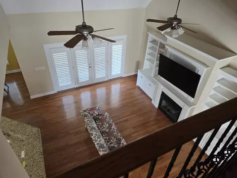 Living - 126 Emerald Dr, Gaffney, SC 29341 photo 4 of 4