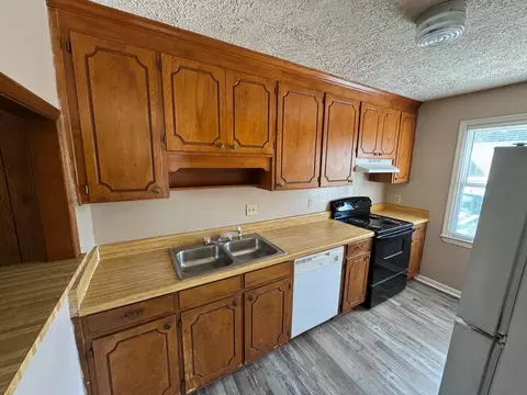 1553 Springdale Dr, Clinton, SC 29325 photo 6