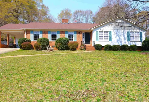 827 Thackston Dr, Spartanburg, SC 29307