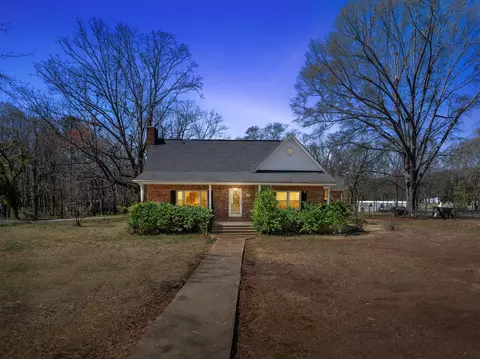 110 Eagle St, Inman, SC 29349