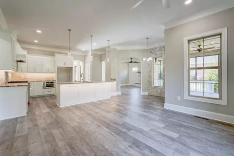 504 Riverton Ct, Moore, SC 29369 photo 7