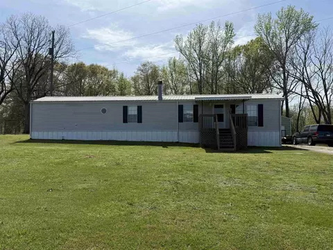 604 Burns Rd, Greer, SC 29651