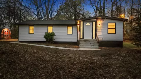 220 Branch St, Campobello, SC 29322