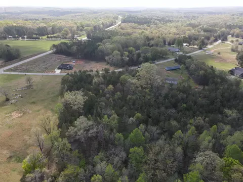 136 Darwin Rd, Gaffney, SC 29340 photo 2