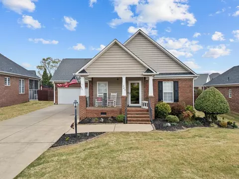 245 Apple Branch Ln, Boiling Springs, SC 29316