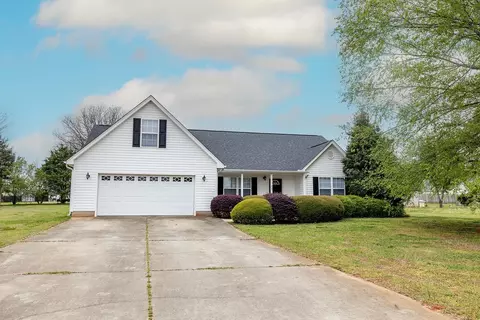 210 Cherry Blossom Ct, Duncan, SC 29334