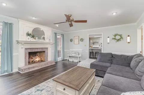 320 E Killarney Lk, Moore, SC 29369 photo 4