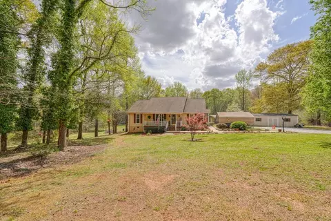 518 Chiuminetta Dr, Boiling Springs, SC 29316