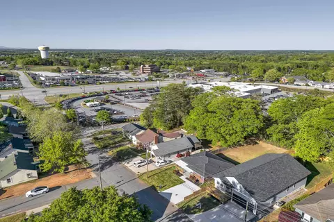 View/Area - 210 Forest St, Greer, SC 29650 photo 2 of 2