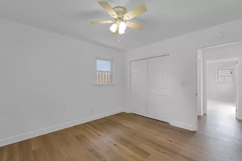 Bedroom - 210 Forest St, Greer, SC 29650 photo 4 of 5