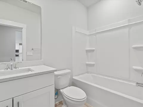 1017 Hillcraft Dr, Greer, SC 29651 photo 8