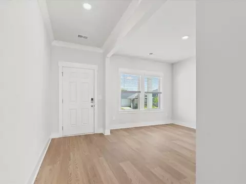 1017 Hillcraft Dr, Greer, SC 29651 photo 2