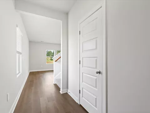Entry Way - 701 Whitebark Dr, Pendleton, SC 29670 photo 7 of 9