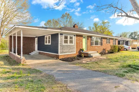 541 Glenwood Dr, Spartanburg, SC 29303