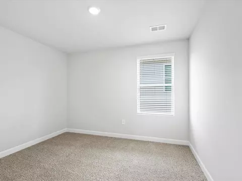 Bedroom - 703 Whitebark Dr, Pendleton, SC 29670 photo 5 of 10
