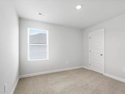 Bedroom - 703 Whitebark Dr, Pendleton, SC 29670 photo 7 of 10