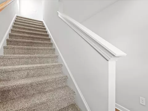 Entry Way - 703 Whitebark Dr, Pendleton, SC 29670 photo 3 of 4