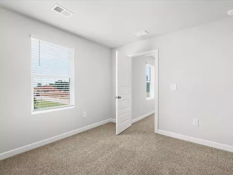 Bedroom - 703 Whitebark Dr, Pendleton, SC 29670 photo 10 of 10