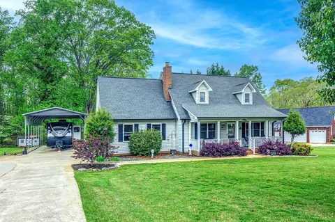 183 Meadow Wood Dr, Gaffney, SC 29341