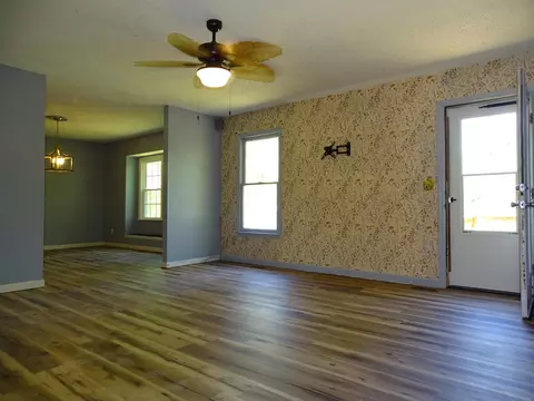 101 N Celestial Dr, Greer, SC 29651 photo 4