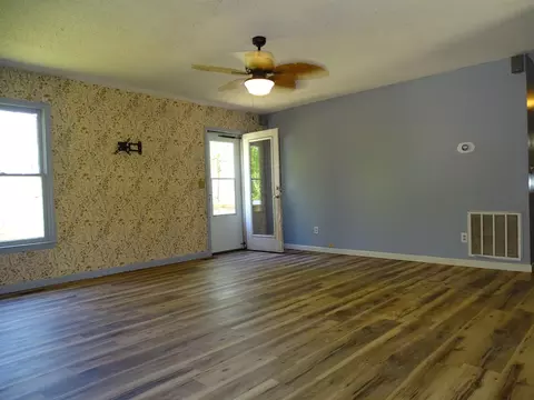 101 N Celestial Dr, Greer, SC 29651 photo 14