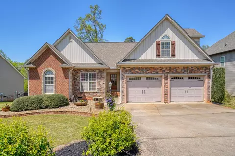 702 Secretariat Dr, Boiling Springs, SC 29316