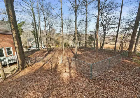 Exterior - 386 E Killarney Lake Dr, Moore, SC 29369 photo 7 of 10
