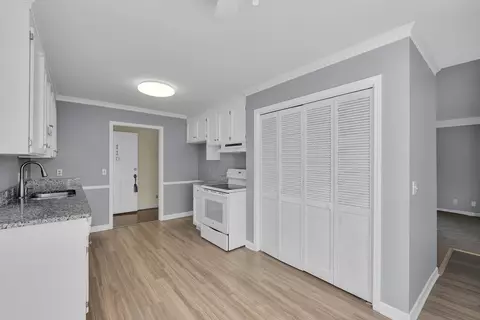 110 Oak Dr, Greer, SC 29650 photo 7