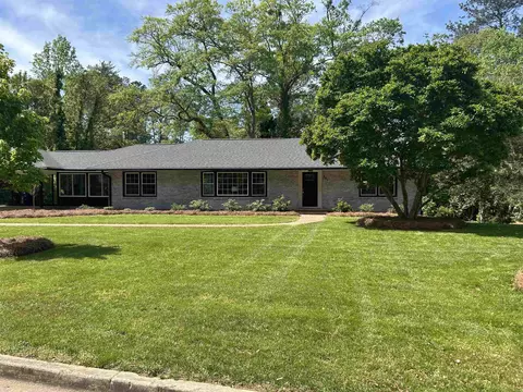 105 Kent Pl, Spartanburg, SC 29307