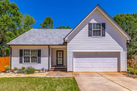14 River Run Ct, Greenville, SC 29605