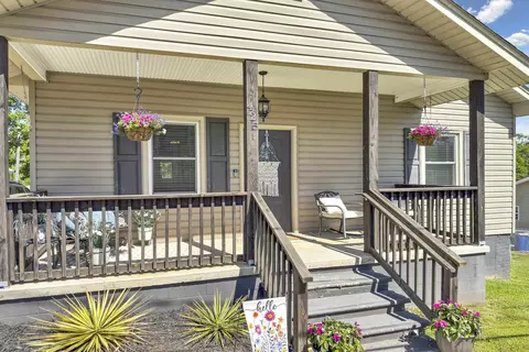 Exterior - 425 River St, Converse, SC 29329 photo 1 of 5
