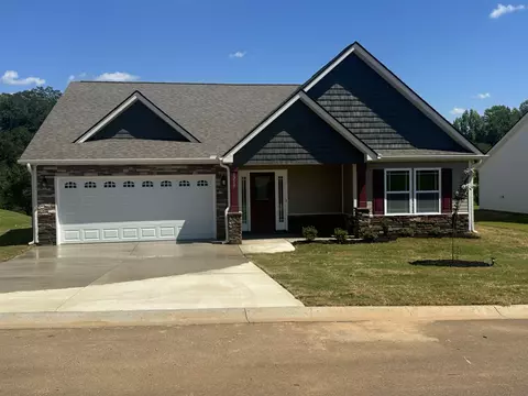 1215 Stoneleigh Rd, Inman, SC 29349