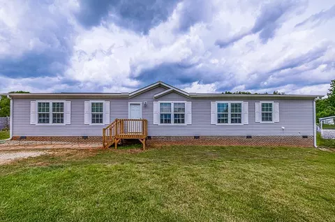 122 Harper St # A, Williamston, SC 29697