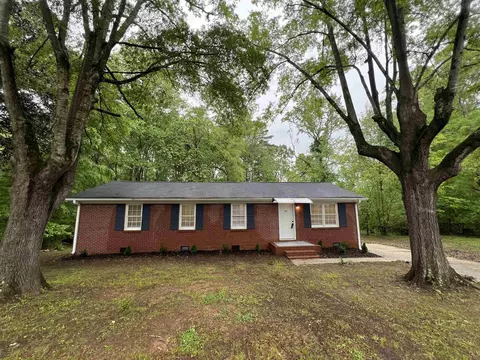 299 Fairview St, Woodruff, SC 29388