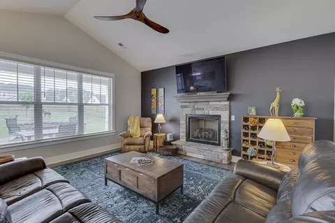 825 Grantwood Cir, Greer, SC 29651 photo 14